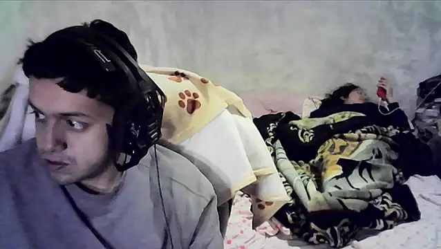 Snapshot of Giby_Grace chatting on December 2025 12:49:02 AM Giby Grace online show from December 2025 12:49:02 AM