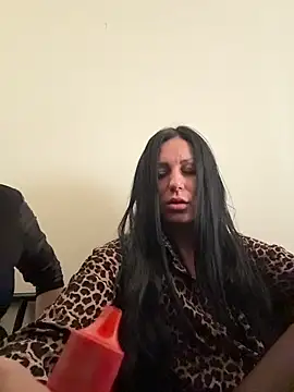 Snapshot of VaryaRose chatting on December 2025 06:08:02 AM VaryaRose online show from December 2025 06:08:02 AM