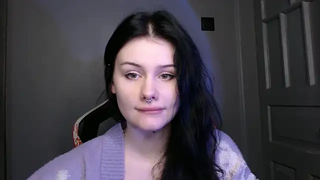 Snapshot of Moon_raven chatting on December 2025 11:04:01 AM Moon raven online show from December 2025 11:04:01 AM