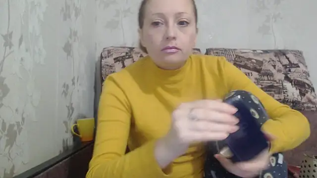 Snapshot of Alwayss_horny chatting on November 2025 12:30:01 PM Alwayss horny online show from November 2025 12:30:01 PM