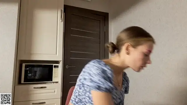 JessHunterti online show from November 2025 02:28:01 PM