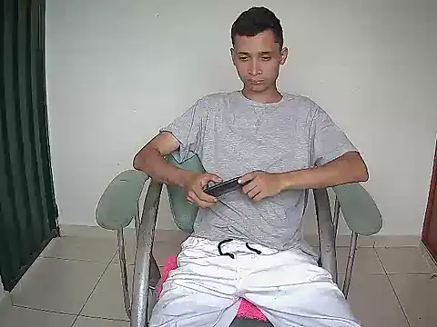 Dereck245 online show from November 2025 06:30:02 PM