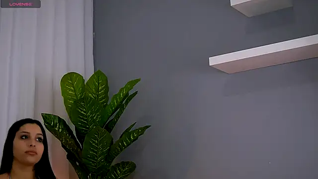 Snapshot of VanessaSinX chatting on December 2025 08:27:01 PM VanessaSinX online show from December 2025 08:27:01 PM