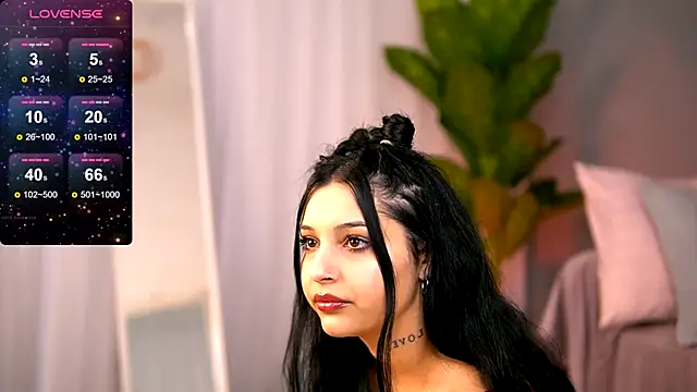 Snapshot of VanessaSinX chatting on December 2025 08:35:01 PM VanessaSinX online show from December 2025 08:35:01 PM