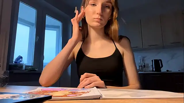 Snapshot of WinterRaffo chatting on November 2025 11:58:01 AM WinterRaffo online show from November 2025 11:58:01 AM