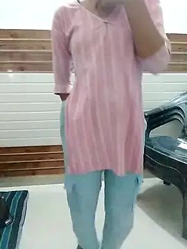 Snapshot of Janvi89 chatting on November 2025 10:04:02 AM Janvi89 online show from November 2025 10:04:02 AM