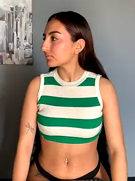 Snapshot of ZoeJohnson_Pink chatting on November 2025 03:01:02 PM ZoeJohnson Pink online show from November 2025 03:01:02 PM