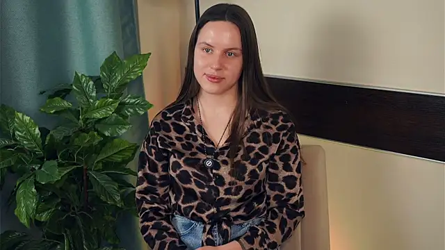 SanoraVillnave online show from November 2025 07:30:01 AM