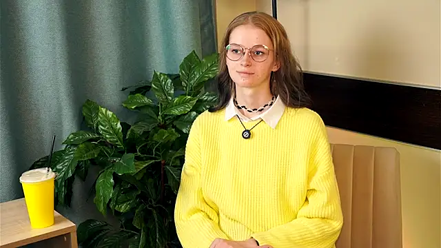 ToyaPletz online show from November 2025 10:37:01 AM