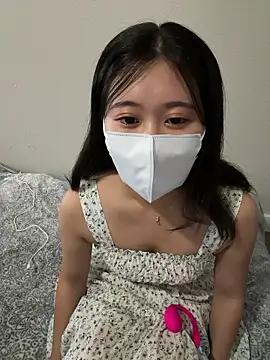 Snapshot of Minagi_Shizuku chatting on December 2025 09:10:02 PM Minagi Shizuku online show from December 2025 09:10:02 PM