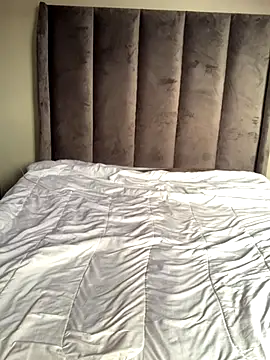 Snapshot of cuddlegiantbear chatting on November 2025 06:24:02 AM cuddlegiantbear online show from November 2025 06:24:02 AM