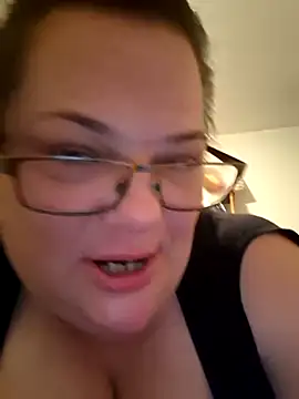 Tasmine online show from November 2025 01:33:02 PM