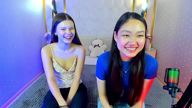 MellissaxMona online show from November 2025 01:44:02 PM