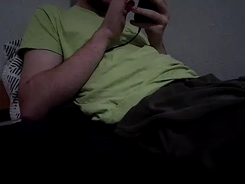 Enzo lover online show from November 2025 06:52:01 PM