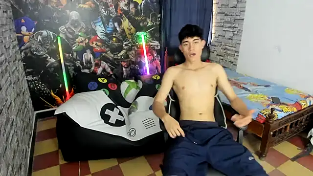 Snapshot of jay_orange chatting on November 2025 07:04:02 PM jay orange online show from November 2025 07:04:02 PM