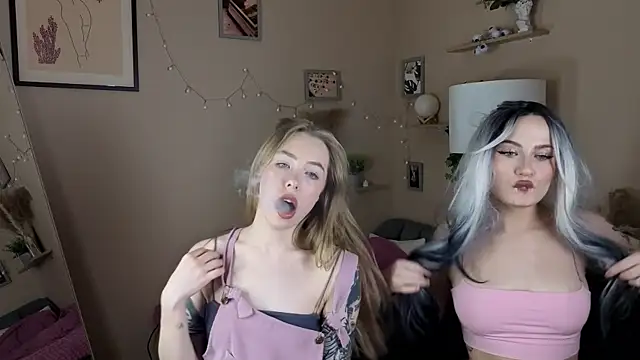 MoonMikasa online show from November 2025 09:26:02 PM