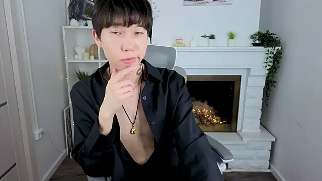 YugoAsian online show from November 2025 03:45:01 PM