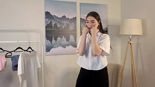 Snapshot of VannessaUpadhyaya chatting on November 2025 08:36:02 AM VannessaUpadhyaya online show from November 2025 08:36:02 AM