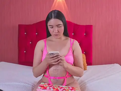 Isa-Trujilloo online show from November 2025 02:08:01 PM