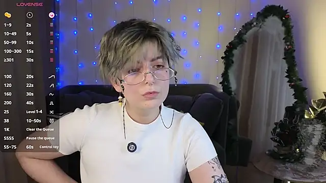 Snapshot of Spider_Arti chatting on December 2025 09:19:02 PM Spider Arti online show from December 2025 09:19:02 PM