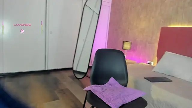 lilith 3r online show from November 2025 11:54:02 AM