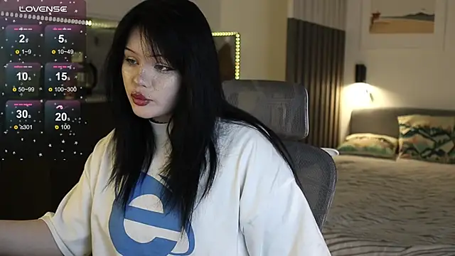 Snapshot of lililtt chatting on November 2025 08:11:01 PM lililtt online show from November 2025 08:11:01 PM