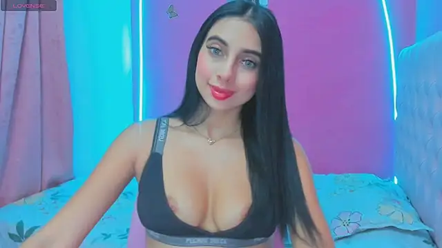 MiaCrimson online show from November 2025 04:13:02 AM