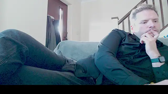 Piedisetosi online show from November 2025 01:56:02 PM