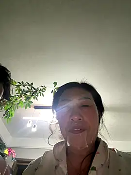 22xiaopingguo online show from November 2025 06:21:02 PM