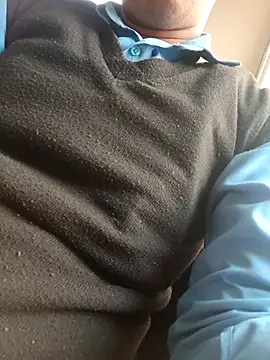 achut32 online show from November 2025 11:22:01 AM