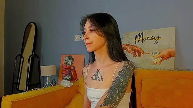 Snapshot of Ellen_Hops chatting on December 2025 09:07:01 AM Ellen Hops online show from December 2025 09:07:01 AM