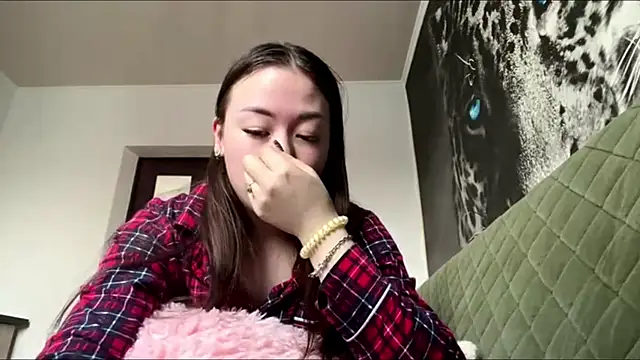 CurietHana1 online show from December 2025 04:18:02 AM