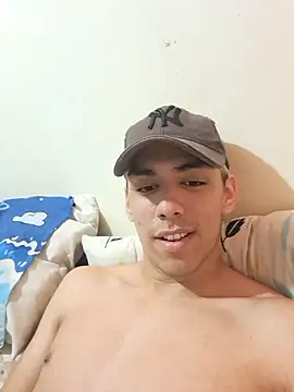 Snapshot of arturo__butera chatting on December 2025 03:44:01 AM arturo butera online show from December 2025 03:44:01 AM