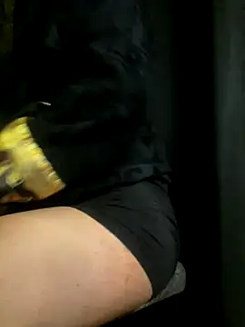 mcylzsd online show from November 2025 01:18:01 AM