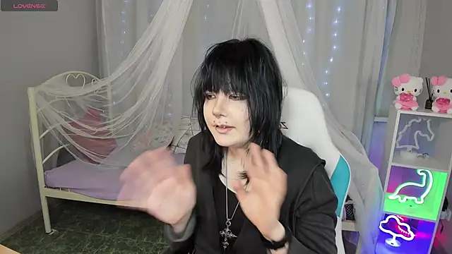 Snapshot of RamonaKlein chatting on November 2025 08:28:01 AM RamonaKlein online show from November 2025 08:28:01 AM