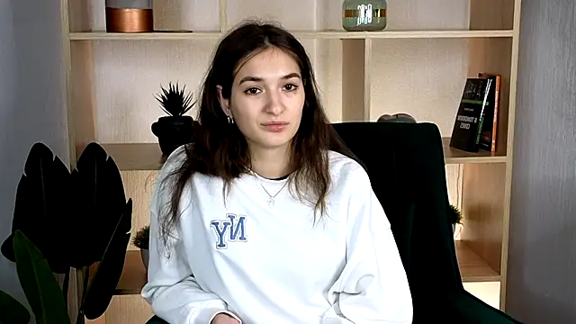 AllineKlukan online show from November 2025 02:53:02 PM