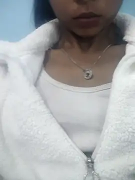 Snapshot of Isha_Liha chatting on December 2025 05:37:02 AM Isha Liha online show from December 2025 05:37:02 AM