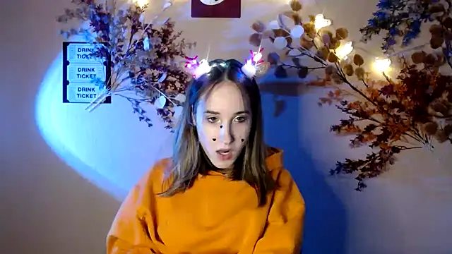 Snapshot of Moon__Lily chatting on December 2025 01:42:01 PM Moon Lily online show from December 2025 01:42:01 PM