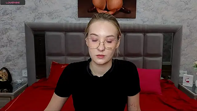 betty Brown online show from November 2025 05:10:01 AM