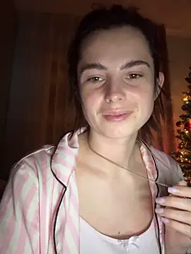 Snapshot of Rita6529 chatting on December 2025 08:35:01 PM Rita6529 online show from December 2025 08:35:01 PM