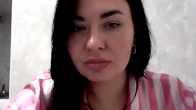 MadamCharm online show from November 2025 11:07:02 PM