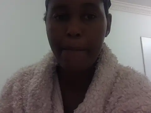 Snapshot of naughty_horny_bitch chatting on December 2025 05:36:02 AM naughty horny bitch online show from December 2025 05:36:02 AM