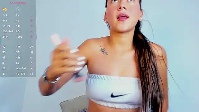 Snapshot of gaby_baby chatting on December 2025 05:25:01 AM gaby baby online show from December 2025 05:25:01 AM