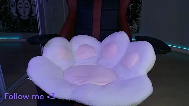 softalaska online show from December 2025 02:31:01 AM