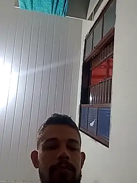 Snapshot of leonct chatting on November 2025 08:29:02 AM leonct online show from November 2025 08:29:02 AM