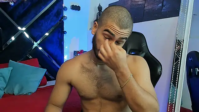 Snapshot of Franco_banderas chatting on December 2025 12:53:02 PM Franco banderas online show from December 2025 12:53:02 PM