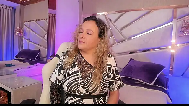 Ivonne 444 online show from December 2025 12:22:02 PM