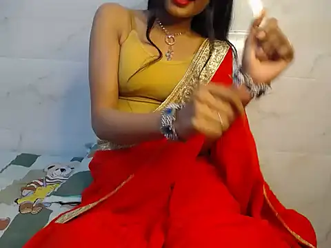 Snapshot of Parimodel19 chatting on December 2025 06:17:01 PM Parimodel19 online show from December 2025 06:17:01 PM