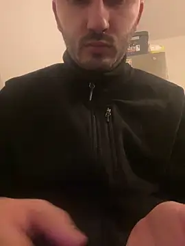 Snapshot of grosqueue3838 chatting on December 2025 05:34:02 AM grosqueue3838 online show from December 2025 05:34:02 AM