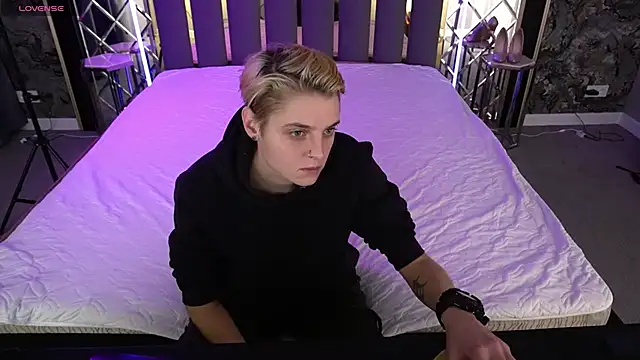 RoxyFlamee online show from December 2025 01:53:01 PM